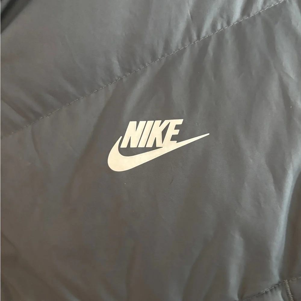 Nike Storm Fit Windrunner Mens Size L, Duck Down Fill, hood, winter, warm - Picture 3 of 7